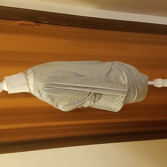 JOTA GREY PLUS SIZE TOP - Picture 5 of 6